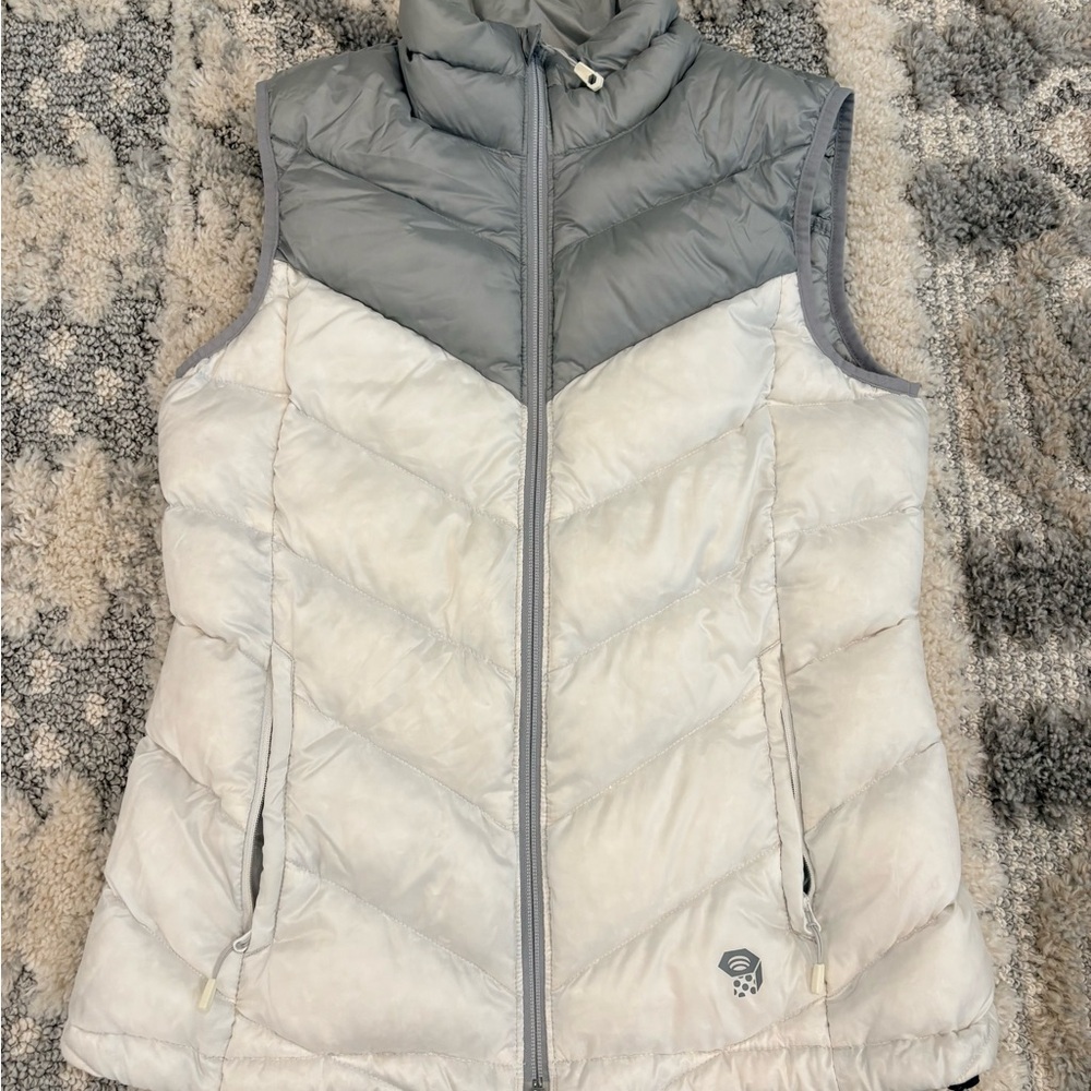Mountain Hardwear Women's Two-Tone Puffer Vest